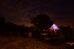 Lichtinstallation beim Sommferst